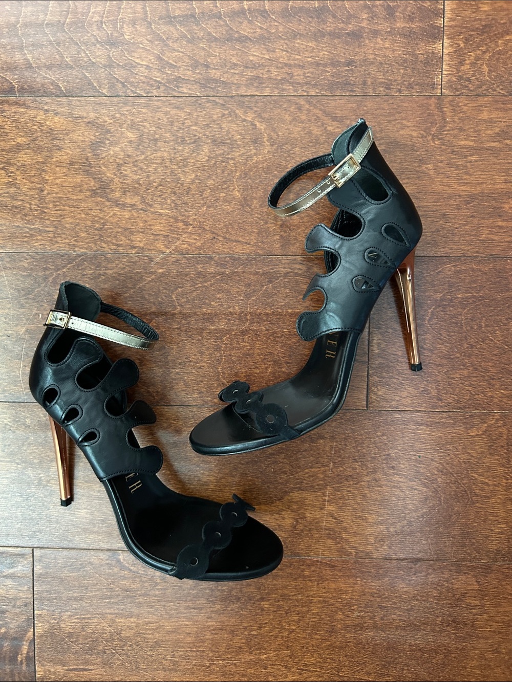Ivy Kirzhner Black Scalloped High Heel Shoes with Gold Stiletto Heels, Size 37